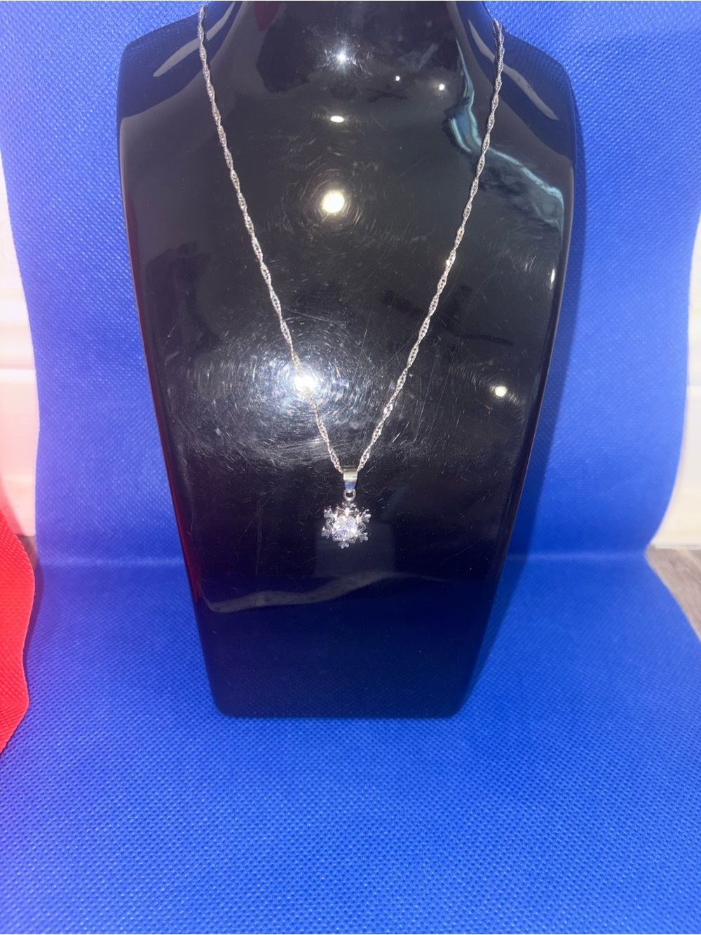 925 Snowflakes Pendant Necklace with diamond